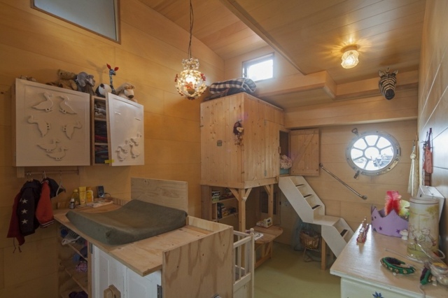 chambre enfant design ludique cabane échelle