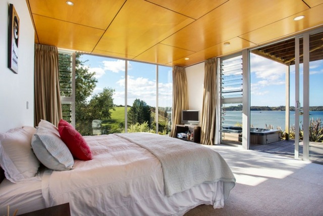 chambres coucher moderne design luxe plaque bois jaune vue mer lac pin lit ventilation naturelle