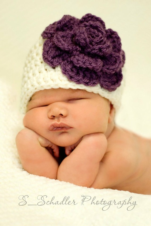 chapeau petite fille blanc violet
