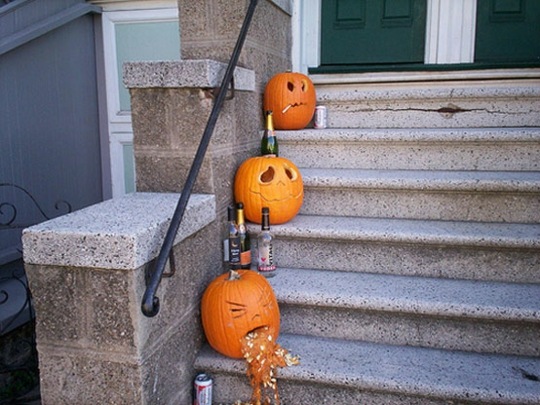 decoration halloween eescalier citrouilles