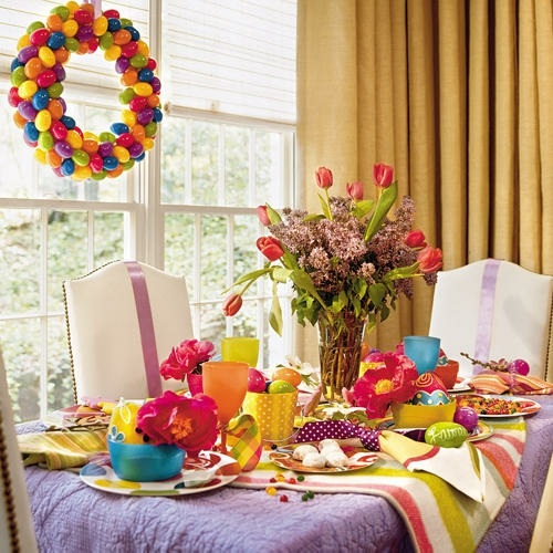 décoration joyeuse pâques table