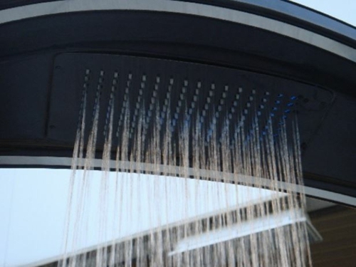 douches dometti jet eau coulant design