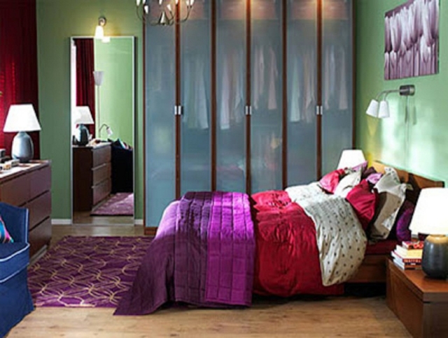 déco-chambre-adulte-couleurs-vives-grand-lit