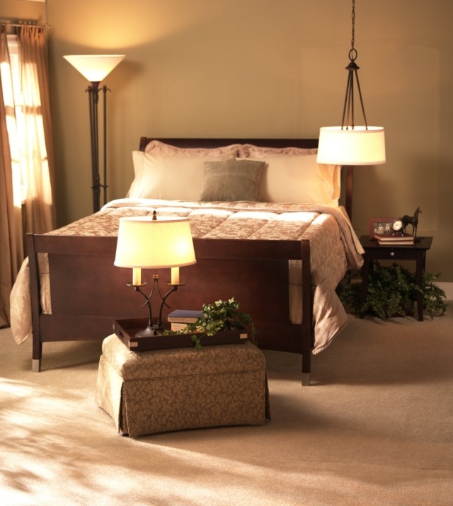 décoration-chambre-adulte-romantique-suspension-lampes-poser-accents-beige-gris