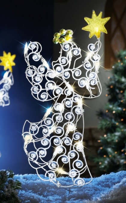 décoration-de-Noël-DIY-guirlande-lumineuse-idée-originale-extérieur