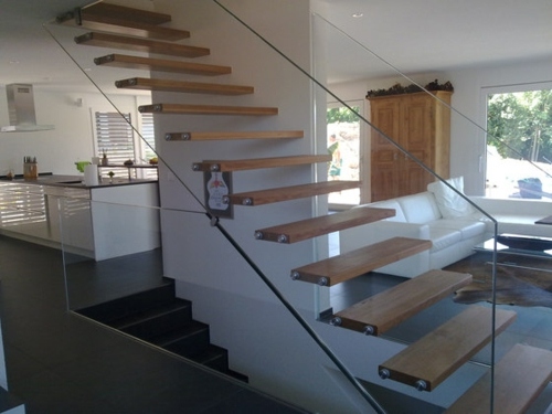 escalier design bois verre moderne