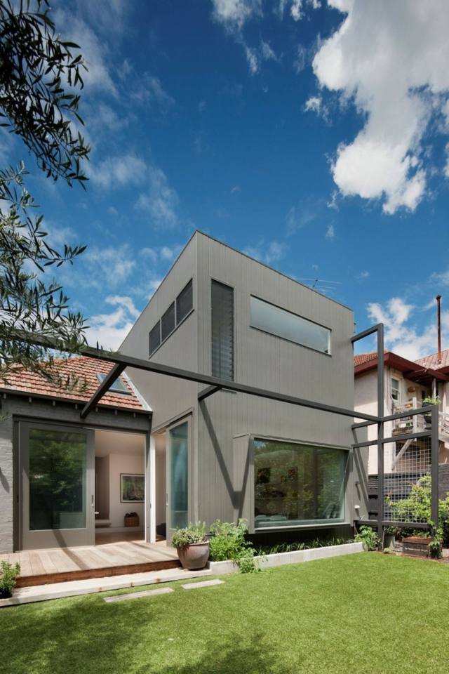 extension de maison pelouse gazon architecture cadre metal