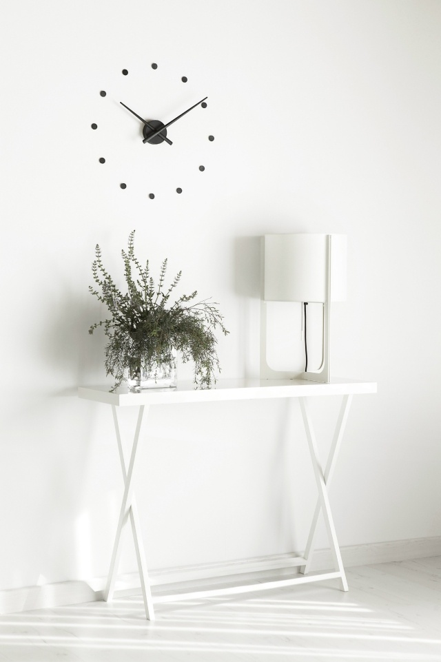 horloge-design-OJ-Nomon-noire-élégante horloge design