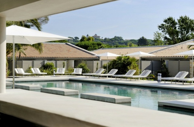 hôtel Sezz Saint Tropez piscine moderne