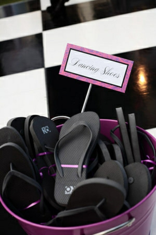 idees cadeaux personalise mariage tongs