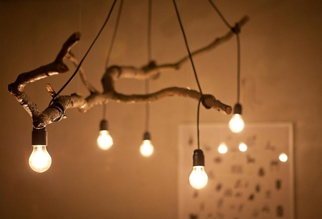 idées-de-déco-lampe-suspendue-bois-luminaire-bois