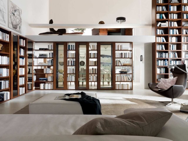 idées-design-déco-bibliothèque-bois-élégante-vases-décoratifs-paroi déco bibliothèque