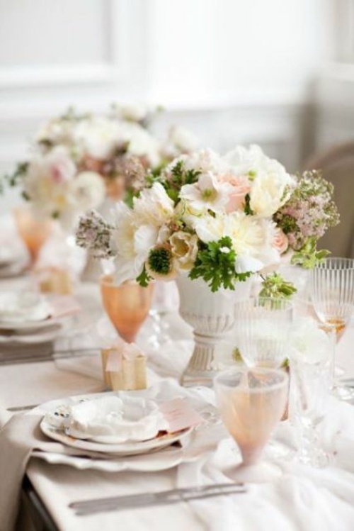 idées décoration table mariage beige
