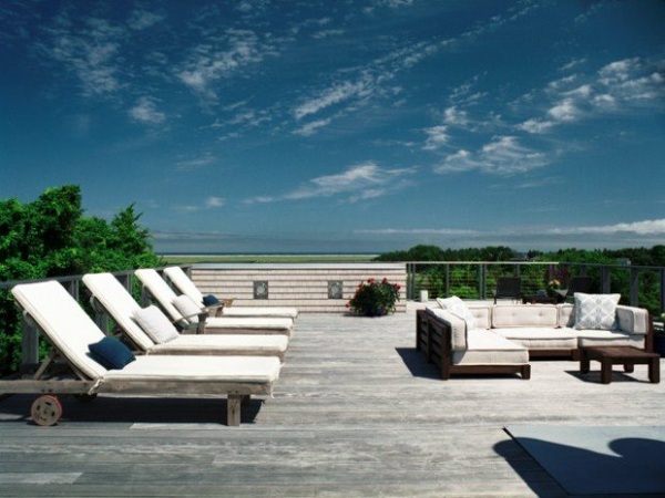 jardin terrasse chaises longues repos au soleil
