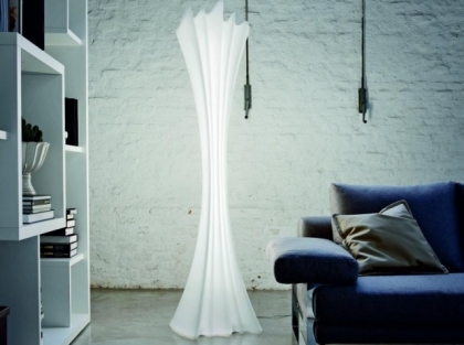 lampe-salon-design-Sipario-Cattelan-Italia-lumière-blanche-design-ultra-moderne