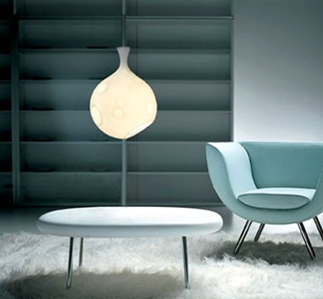 lampe-salon-sol-idée-originale-plafond-chaise-tapis