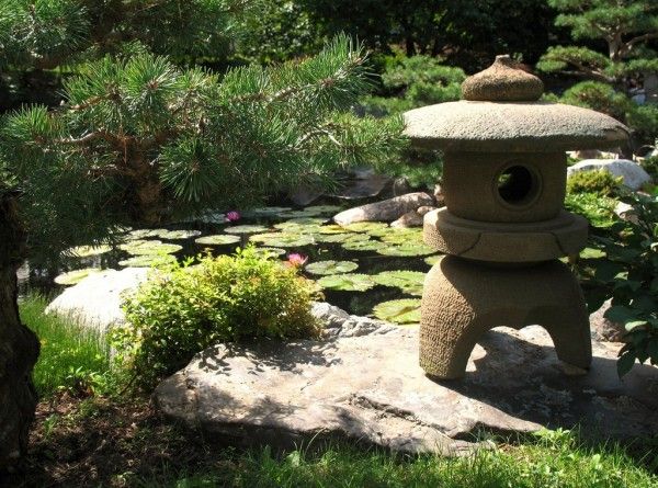 lanterne jardin japonais ambiance zen