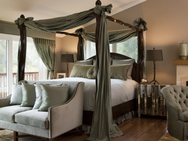 lit-baldaquin-idée-originale-chambre-coucher-luxe-style