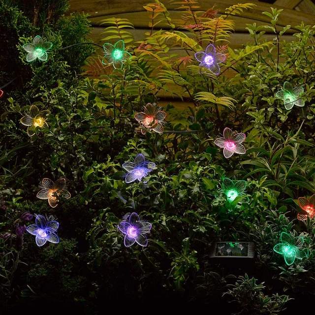 luminaire-extérieur-fleurs-acrylique-lampes-solaires-magnifiques 