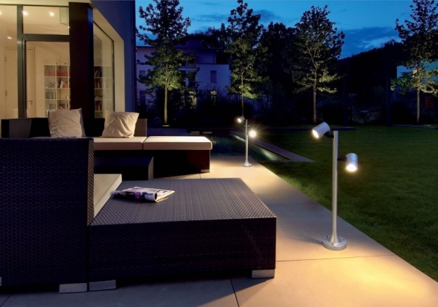 luminaire-extérieur-jardin-solaires-lampes-élégantes