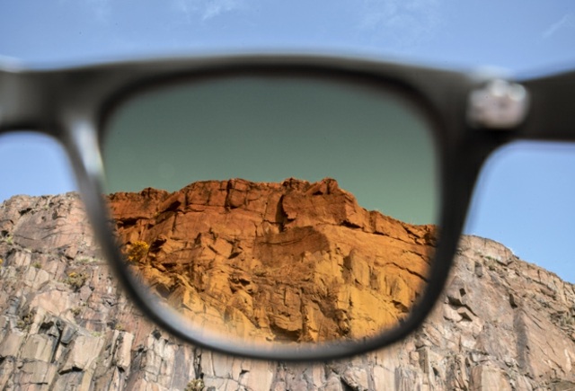 lunettes soleil filtre instagram rocher montagne ciel