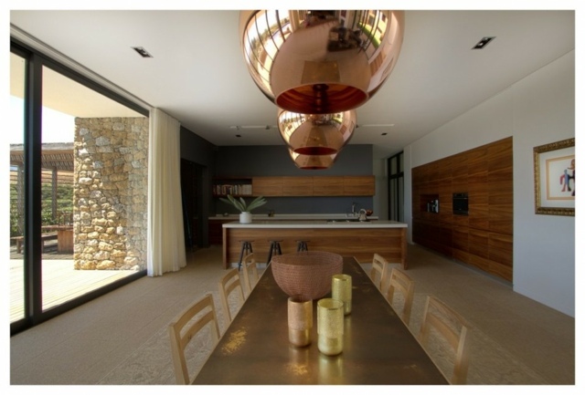 Autre aperçu de la salle à manger contemporaine design luminaires cuivre 