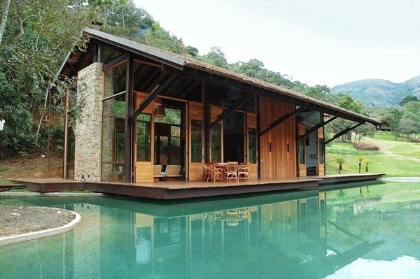 maison spa lac turquoise bois