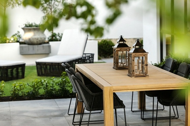 maison à la japonaise design moderne jardin table lanterne-bois