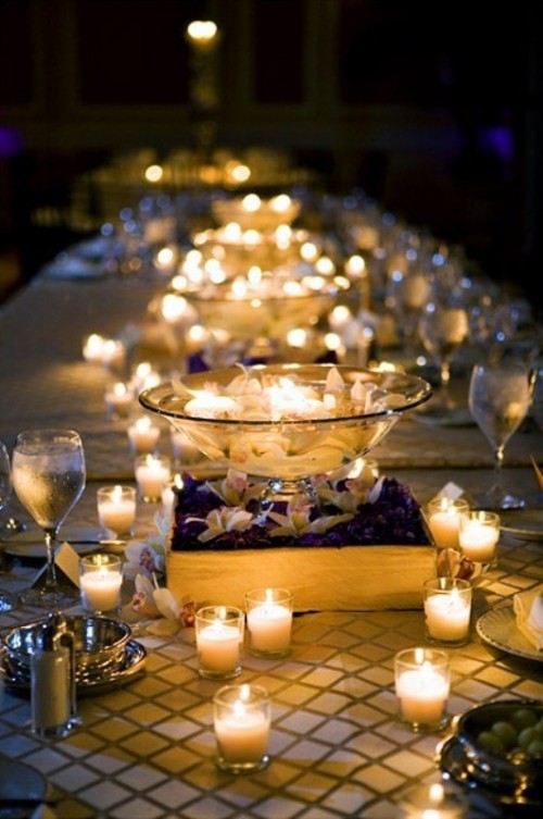 mariage à la plage table parsemée bougies