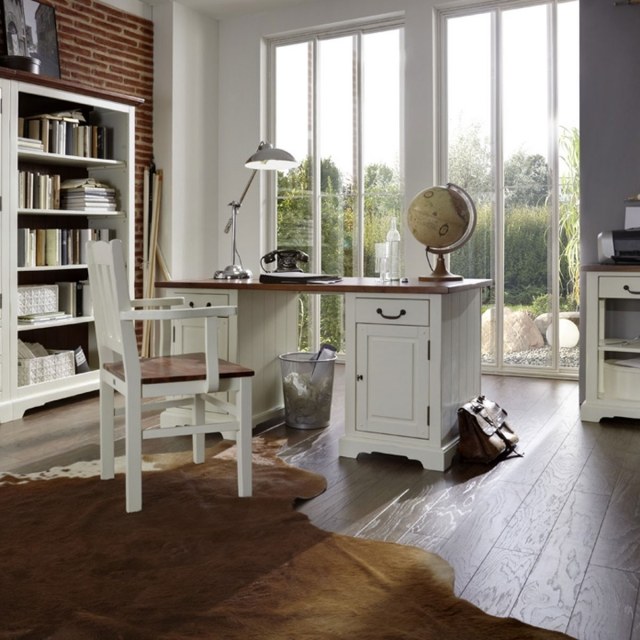 meuble-informatique-moderne-tapis-marron-mur-briques-bureau-bois-blanc-chaise-globe