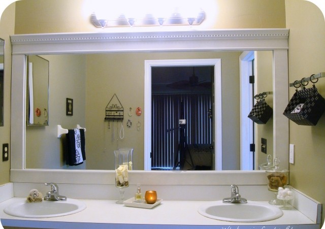 miroir-salle-de-bains-idée-originale-forme-rectangulaire-lavabo