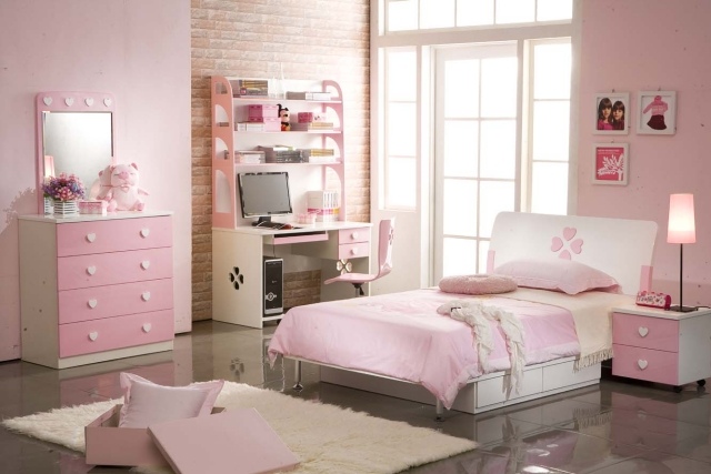 papier-peint-brique-chambre-coucher-fille-rose-accents-blanc-rose