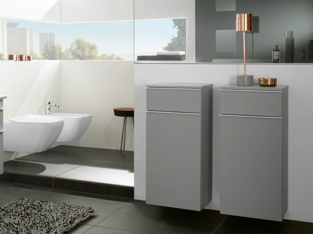 Simples armoires de salle de bain en gris design lignes droites