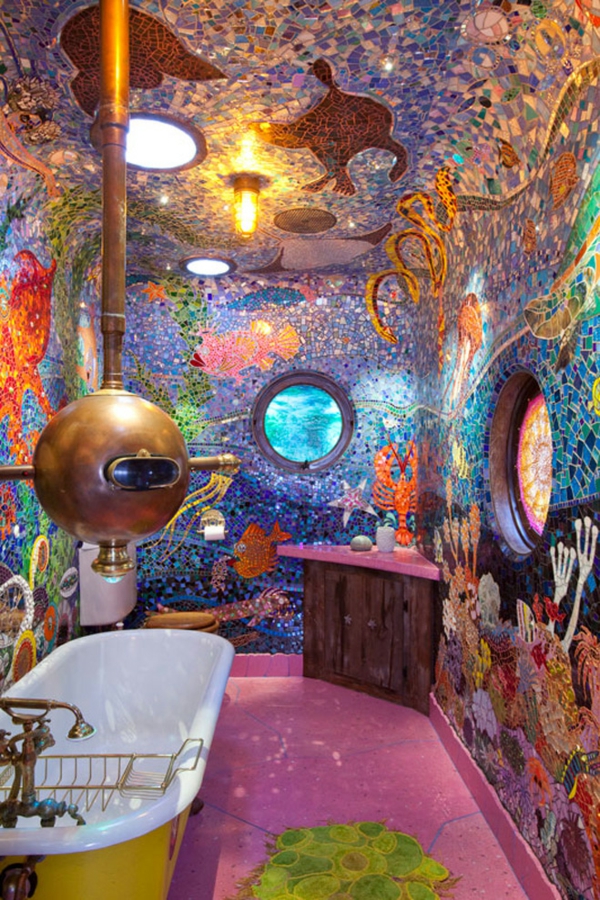 Conception unique de salle de bains à la base de mosaïque féerique magie couleurs