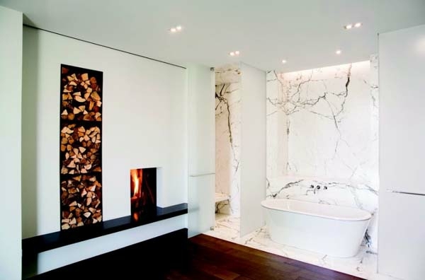 superbe decoration salle de bain avec cheminée