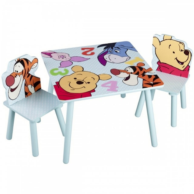 table-enfant-winnie-ourson-chaises-sympas