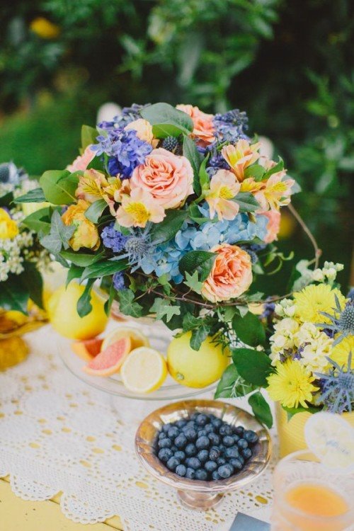 table mariage fleurs fruits