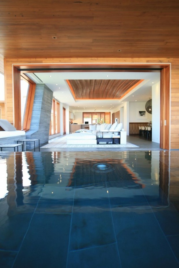 terrasse ouverte avec piscine à débordement