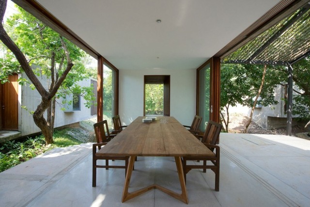terrasse table bois de design chaises