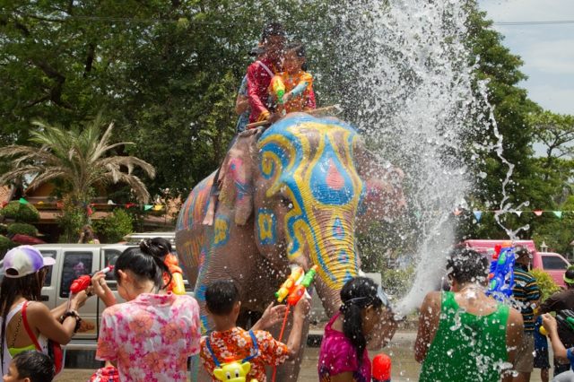 thaïlande tourisme nouvel an asiatique fete eau