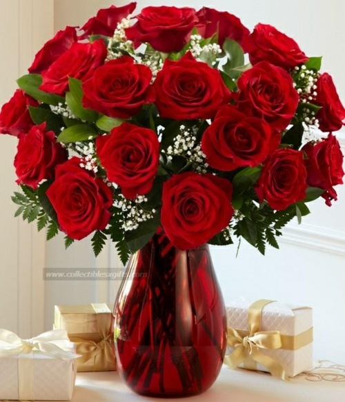 vase fleurs rouges st valentin déco